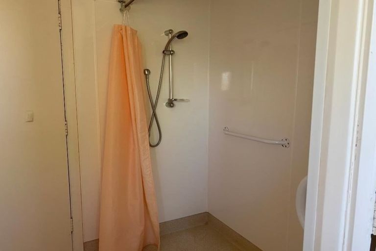 Photo of property in 42 Charles Street, Westshore, Napier, 4110