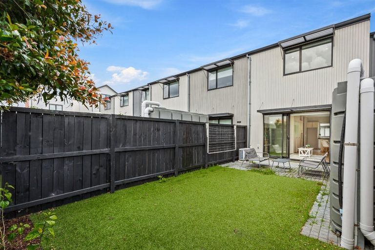 Photo of property in 11 Kerewhenua Crescent, Hobsonville, Auckland, 0616