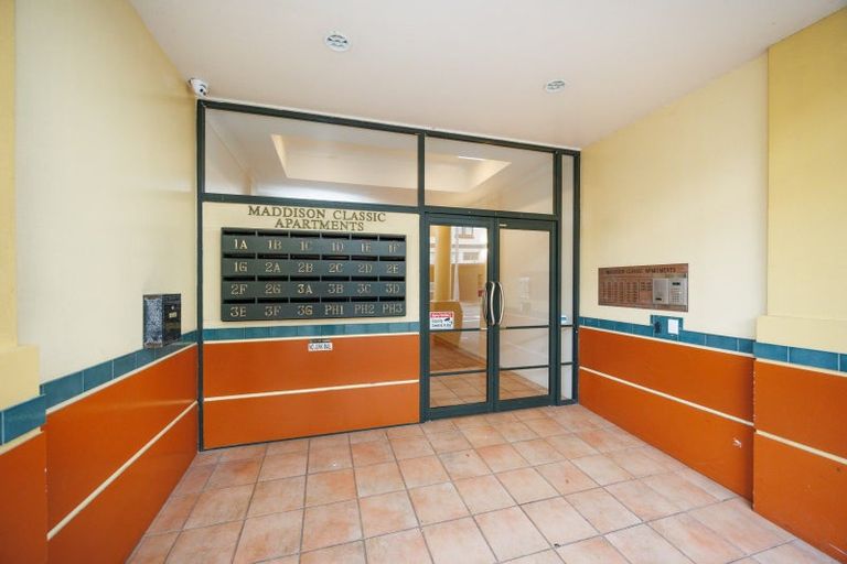 Photo of property in Maddison Apartments, 3/6c Queen Street, Palmerston North, 4410
