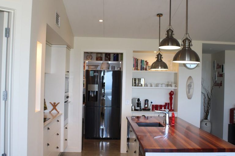 Photo of property in 204 Eskridge Drive, Eskdale, Napier, 4182