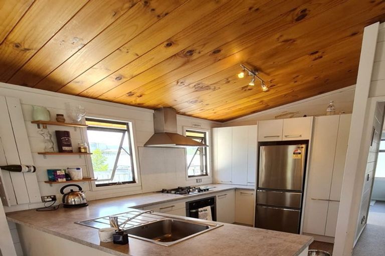 Photo of property in 140 Manly Street, Paraparaumu Beach, Paraparaumu, 5032