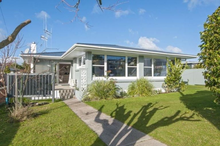 Photo of property in 50 Goods Road, Otumoetai, Tauranga, 3110