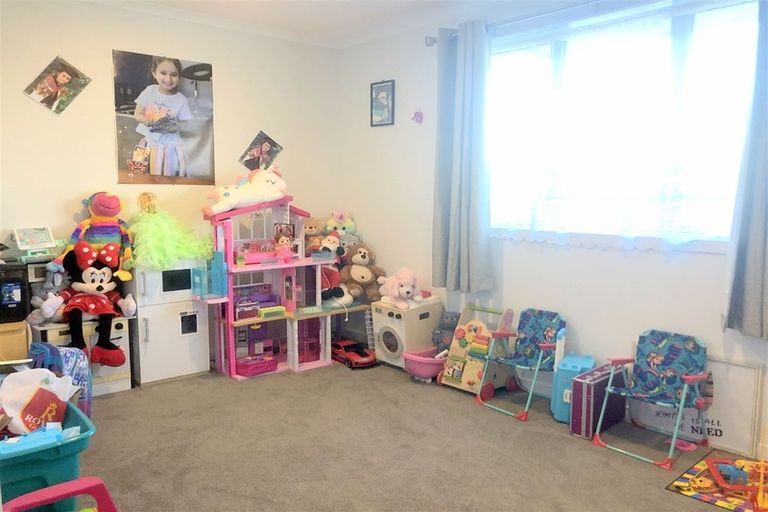 Photo of property in 36 Henry Russell Estate, Waipukurau, 4200