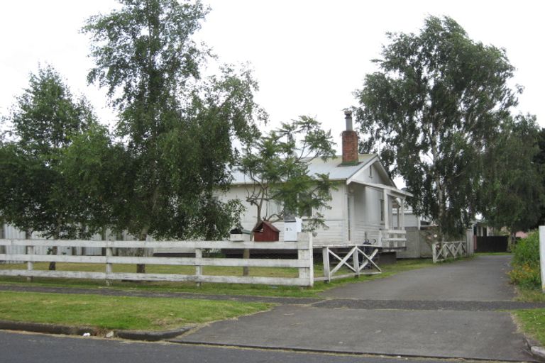 Photo of property in 3/87 Kayes Road, Pukekohe, 2120