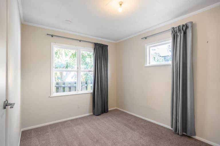 Photo of property in 20 Dale Road, Raumati South, Paraparaumu, 5032