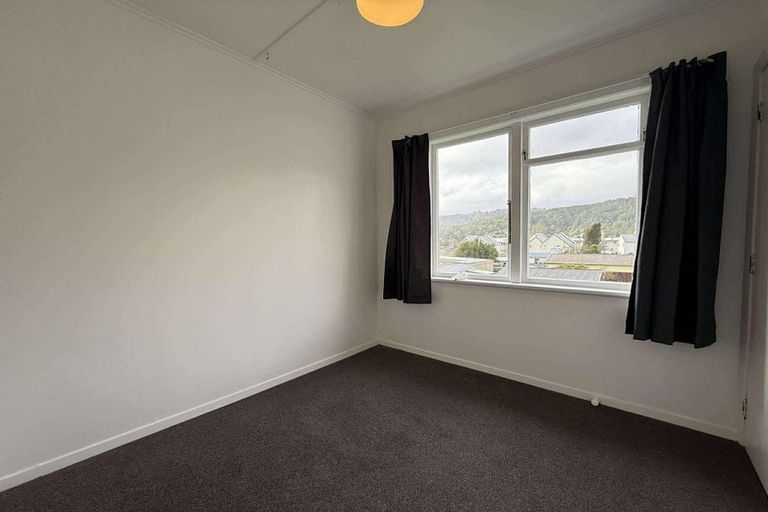 Photo of property in 9 Wainhouse Street, Stokes Valley, Lower Hutt, 5019