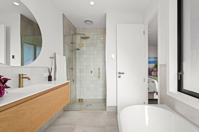 Photo of property in 68 Breadalbane Avenue, Havelock North, 4130