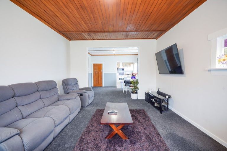 Photo of property in 43 Half Mile Road, Tuatapere, 9620