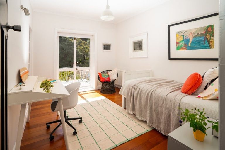 Photo of property in 9 Easdale Street, Kelburn, Wellington, 6012