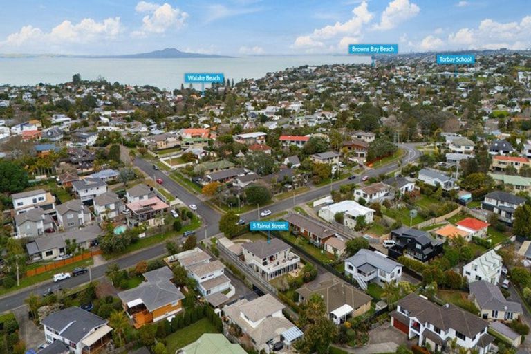 Photo of property in 5 Tainui Street, Torbay, Auckland, 0630