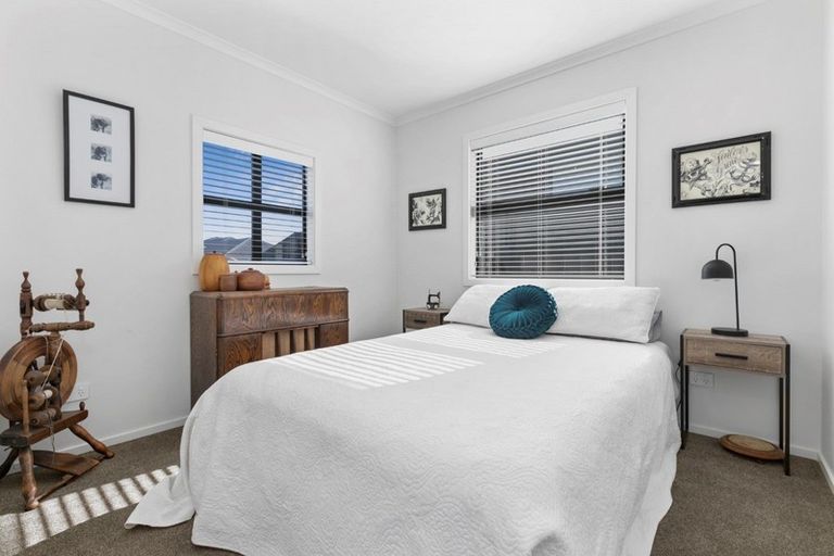 Photo of property in 15 Pimelea Street, Papamoa Beach, Papamoa, 3118