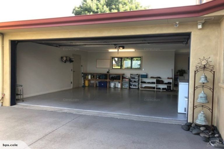 Photo of property in 102 Merriman Place, Pyes Pa, Tauranga, 3112