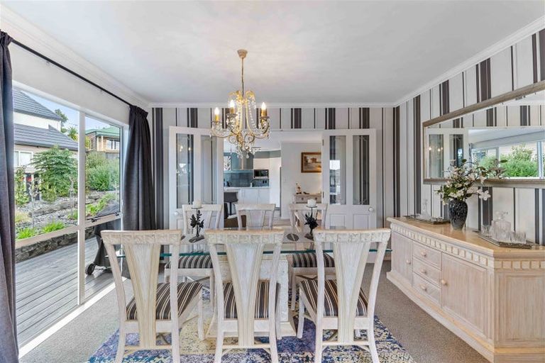 Photo of property in 1 Pelican Lane, Unsworth Heights, Auckland, 0632