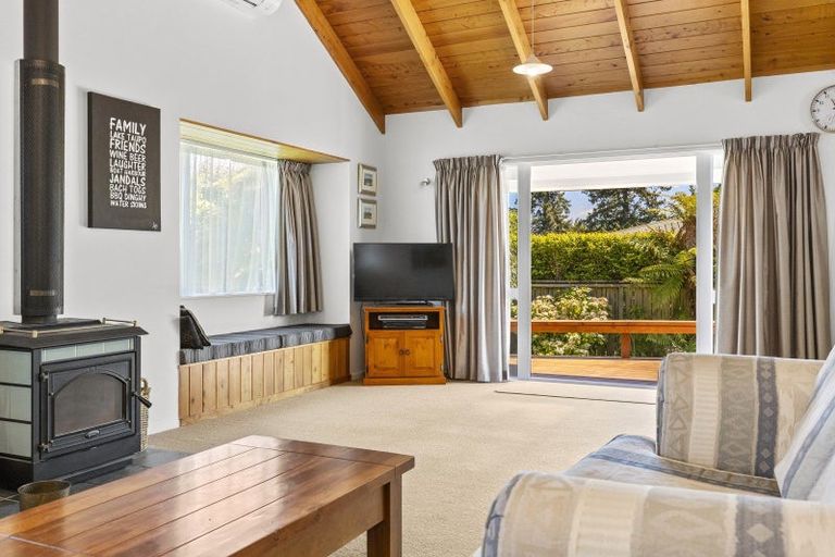 Photo of property in 8 Haines Grove, Rainbow Point, Taupo, 3330