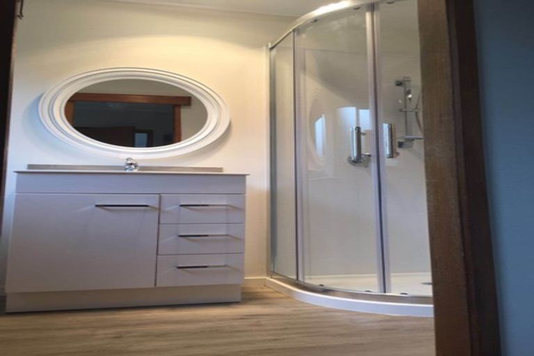 Photo of property in 69 Rimu Street, New Lynn, Auckland, 0600