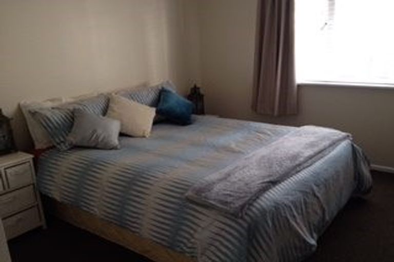 Photo of property in 1/46 Gulf View Road, Murrays Bay, Auckland, 0630