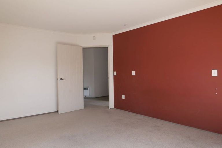 Photo of property in 9 Cabernet Close, Paraparaumu, 5032