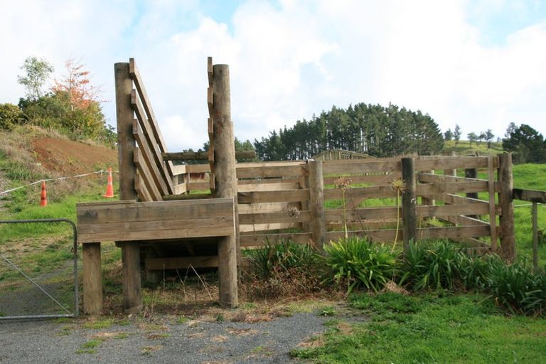 Photo of property in 562 Frankley Road, Hurworth, New Plymouth, 4371