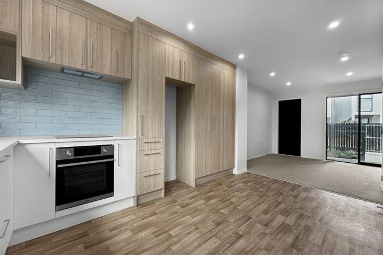 Photo of property in 5 Tima Lane, Mangere Bridge, Auckland, 2022
