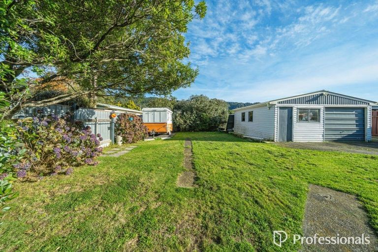 Photo of property in 66 Peel Place, Wainuiomata, Lower Hutt, 5014