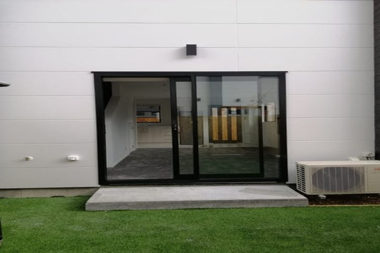 Photo of property in 7/29 Waiwhetu Road, Waiwhetu, Lower Hutt, 5010