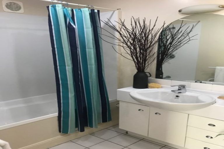 Photo of property in 3/13 Henderson Street, Karori, Wellington, 6012