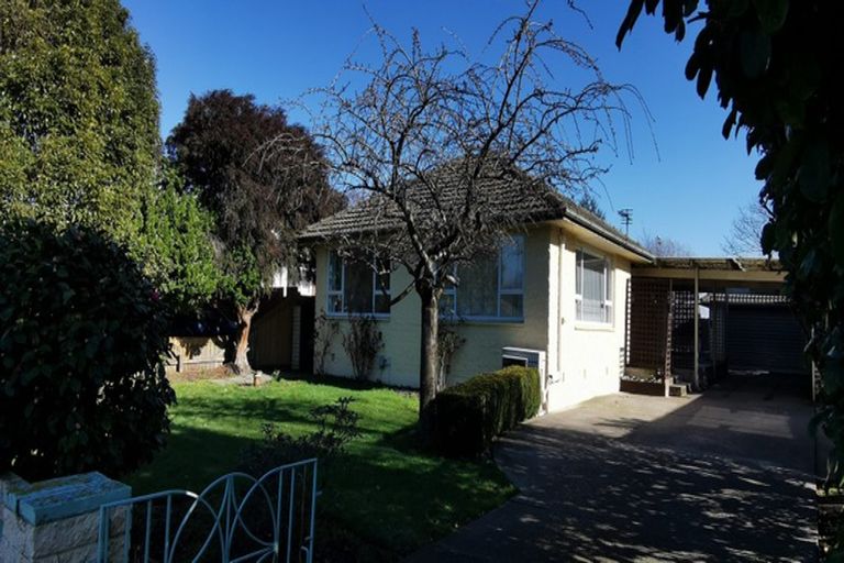 Photo of property in 33 Blankney Street, Hornby, Christchurch, 8042