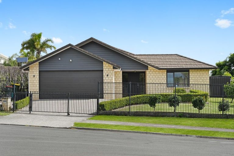 Photo of property in 12 Te Ironui Place, Huntington, Hamilton, 3210