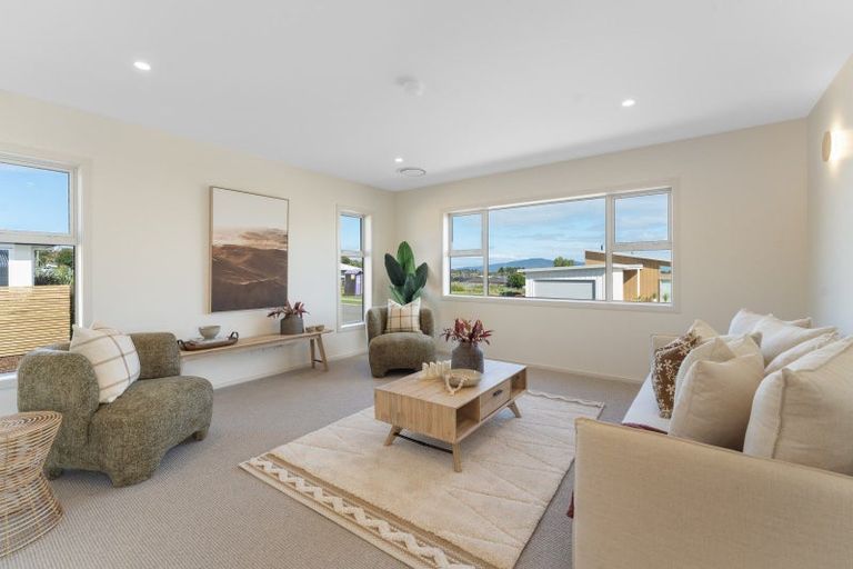 Photo of property in 30 Huia Street, Waikanae, 5036