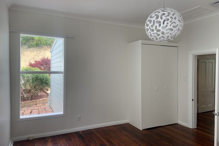 Photo of property in 24 Derwent Street, Island Bay, Wellington, 6023