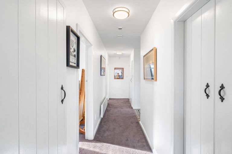 Photo of property in 71 Main Road, Redcliffs, Christchurch, 8081