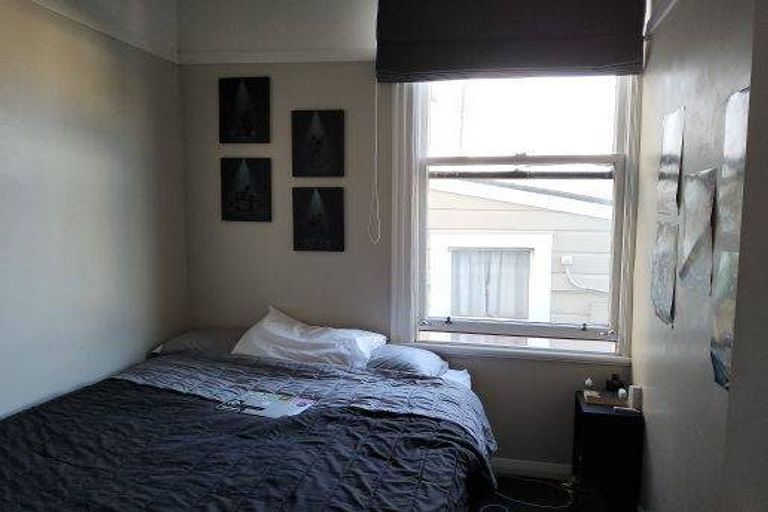 Photo of property in 21a Hargreaves Street, Mount Cook, Wellington, 6021