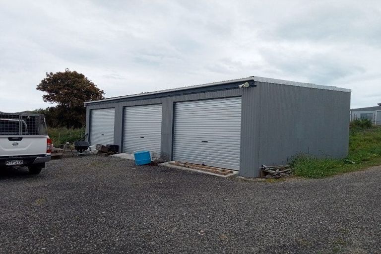 Photo of property in 15 Hauiti Road, Tolaga Bay, 4077
