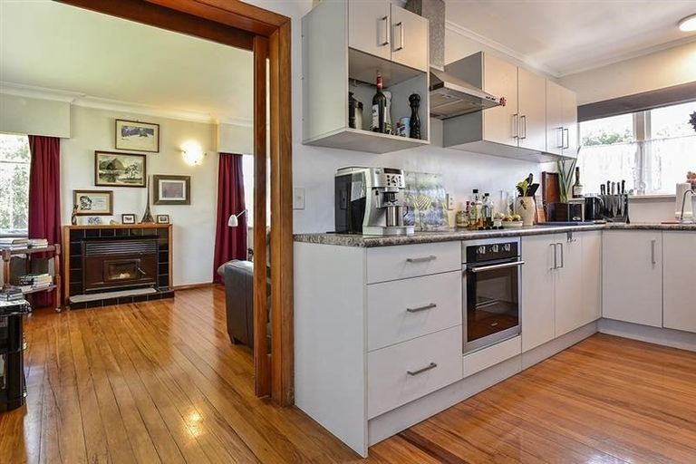 Photo of property in 54 Mcintyre Road, Mangere Bridge, Auckland, 2022