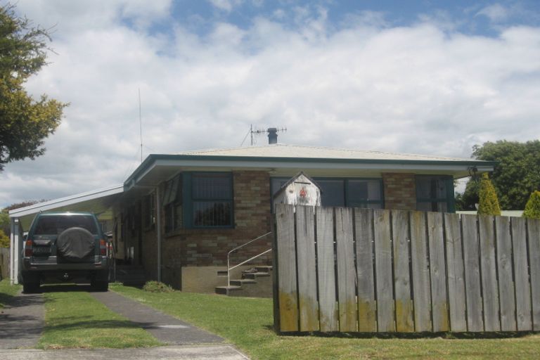 Photo of property in 4 Gray Avenue, Te Puke, 3119