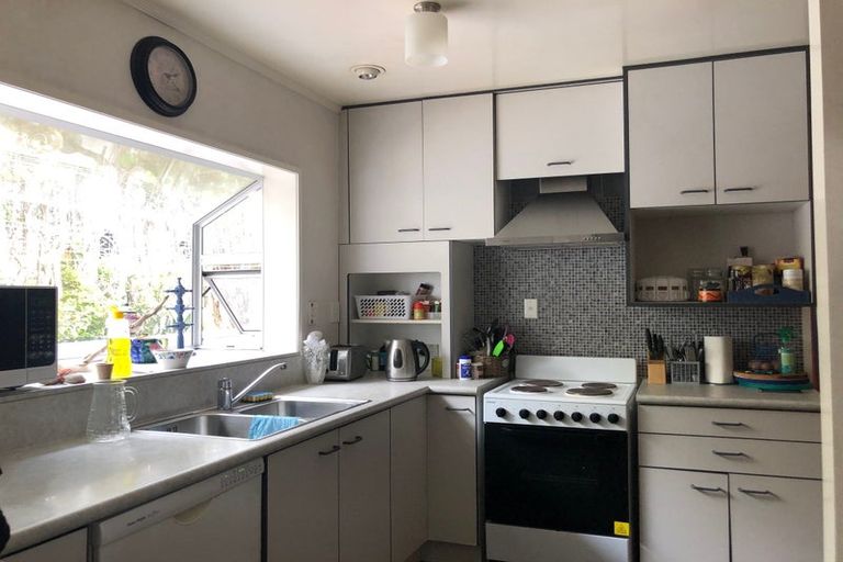 Photo of property in 14 Glen Alton Avenue, Paparangi, Wellington, 6037