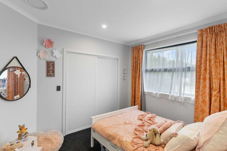 Photo of property in 2 Reuben Avenue, Rolleston, 7615