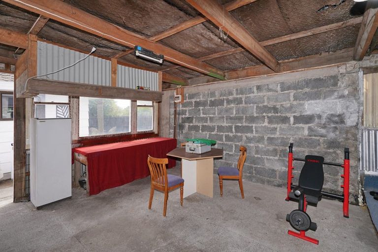 Photo of property in 33 Seymour Street, Hornby, Christchurch, 8042