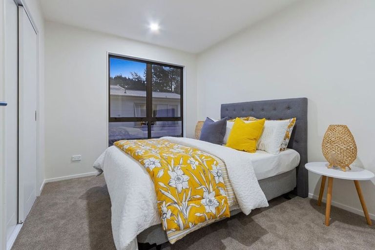 Photo of property in 50d Sherwood Avenue, Te Atatu South, Auckland, 0610
