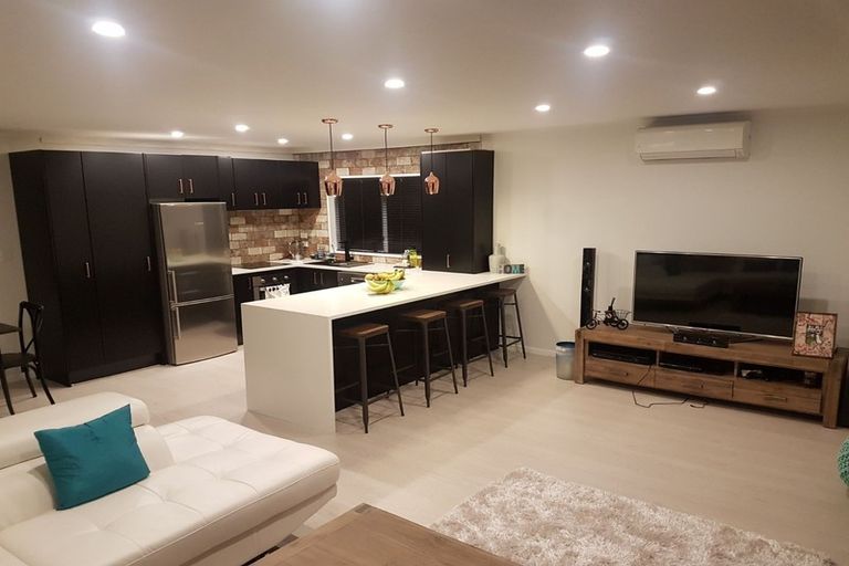 Photo of property in 7 Greenwood Lane, Birkenhead, Auckland, 0626