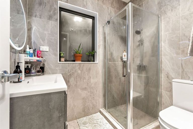 Photo of property in 15a Reynella Drive, Massey, Auckland, 0614