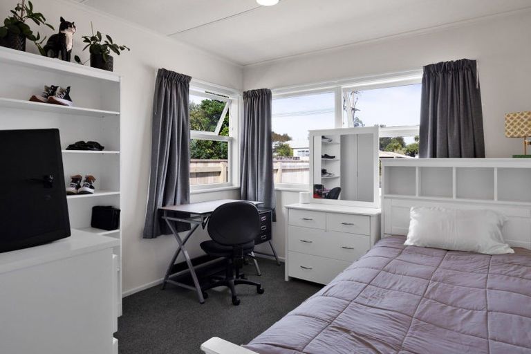 Photo of property in 73 Rata Street, Inglewood, 4330