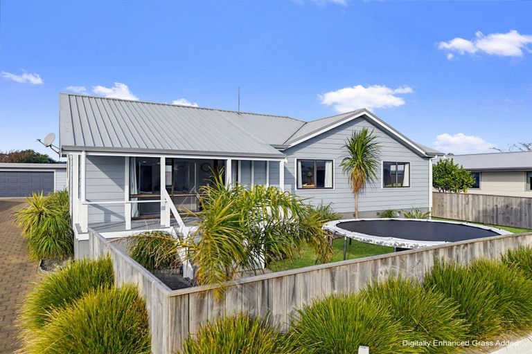 Photo of property in 6 Alpha Avenue, Coastlands, Whakatane, 3120