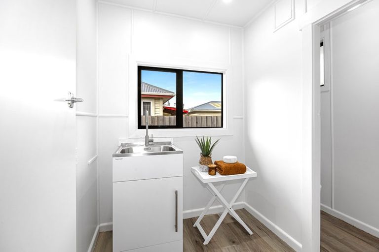 Photo of property in 33 Bridge Street, New Brighton, Christchurch, 8062