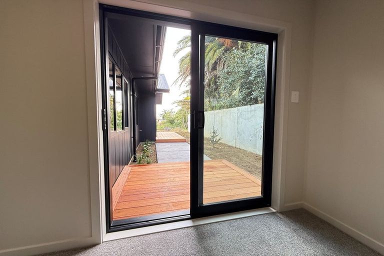 Photo of property in 114a Bartholomew Road, Levin, 5510
