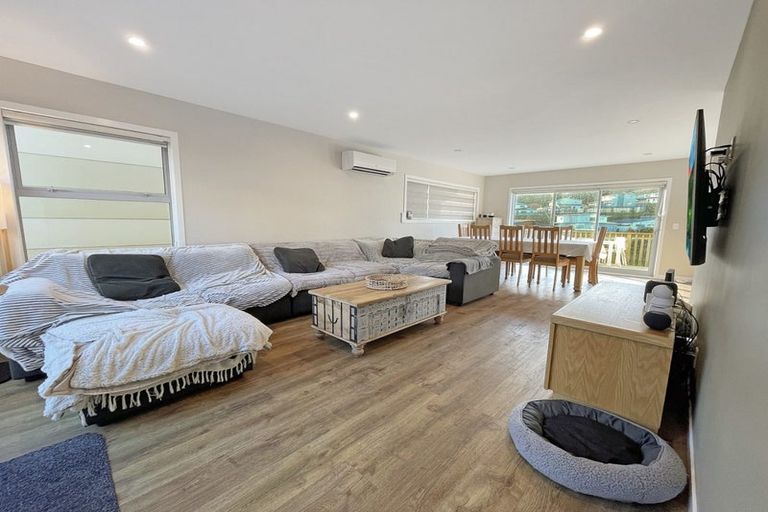 Photo of property in 20 Rochdale Drive, Churton Park, Wellington, 6037