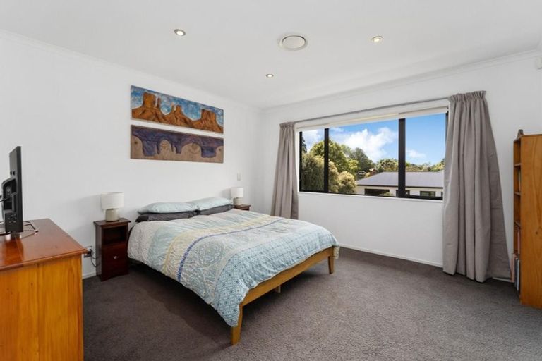 Photo of property in 7 Lambert Way, Paraparaumu, 5032