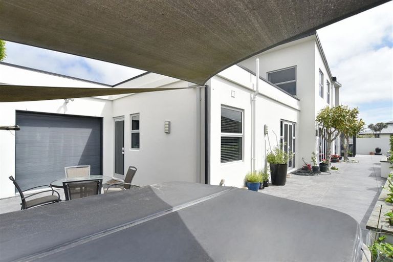 Photo of property in 2 Brookwater Avenue, Northwood, Christchurch, 8051