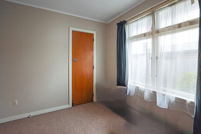 Photo of property in 71 Mcmurdo Street, Tinwald, Ashburton, 7700