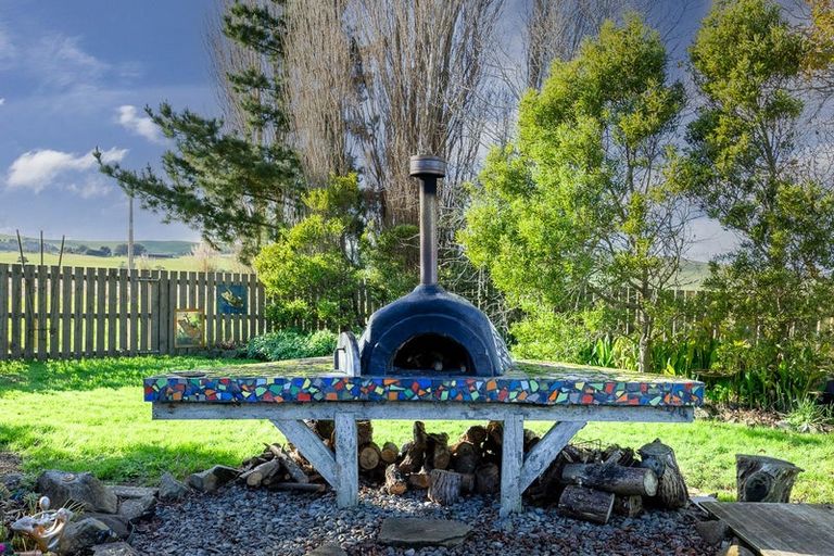 Photo of property in 206 Wallace Road, Ruawai, 0591